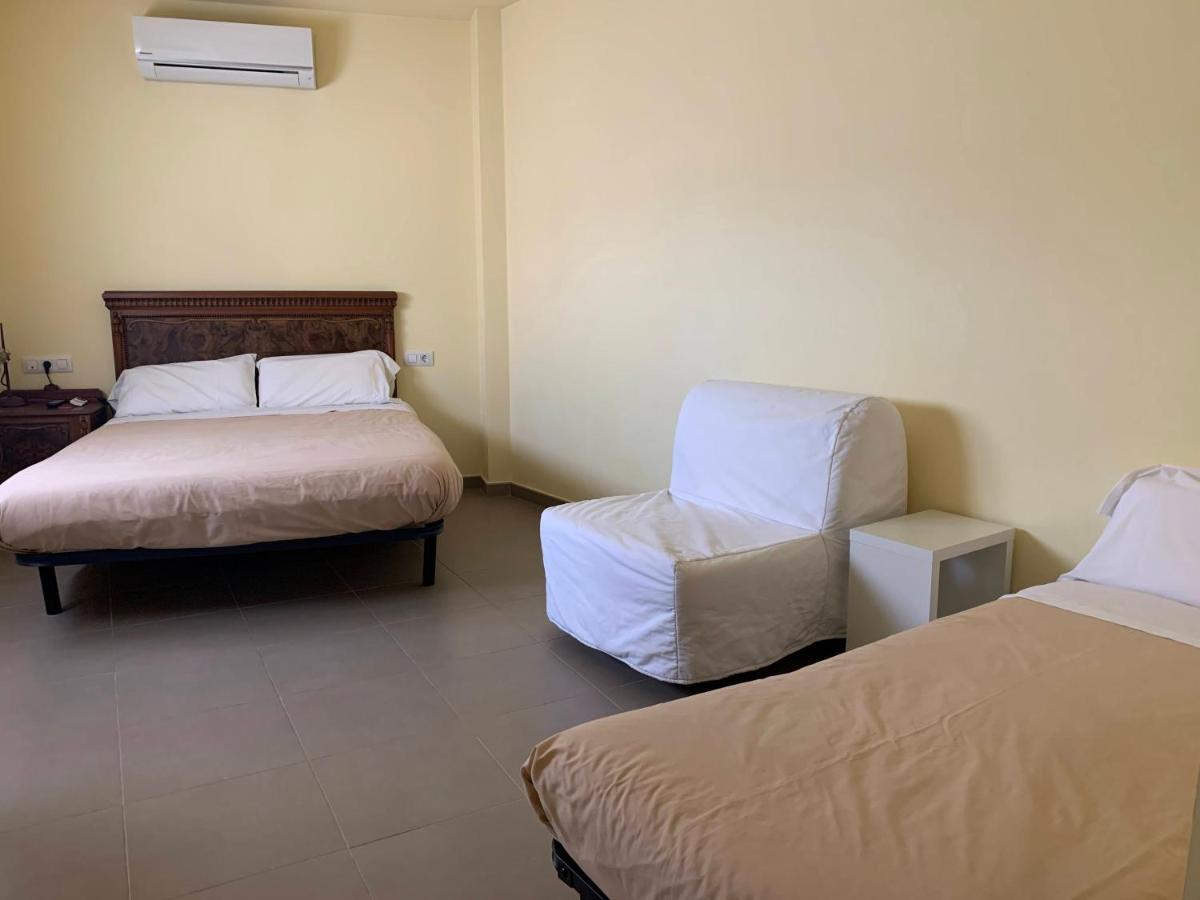 Arbeca Hostal La Placeta מראה חיצוני תמונה